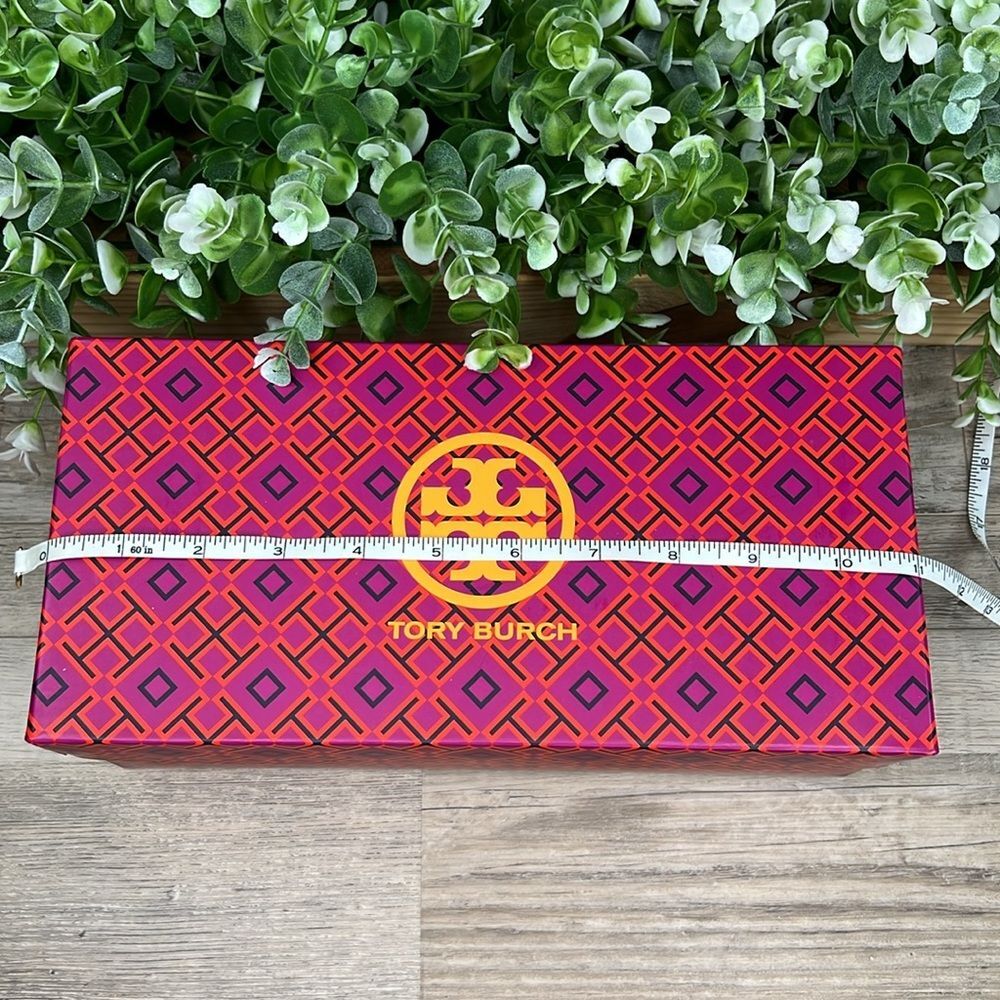 Tory Burch Shoe Box with Tissue Paper Gift Box / Decor - Picture 10 of 12